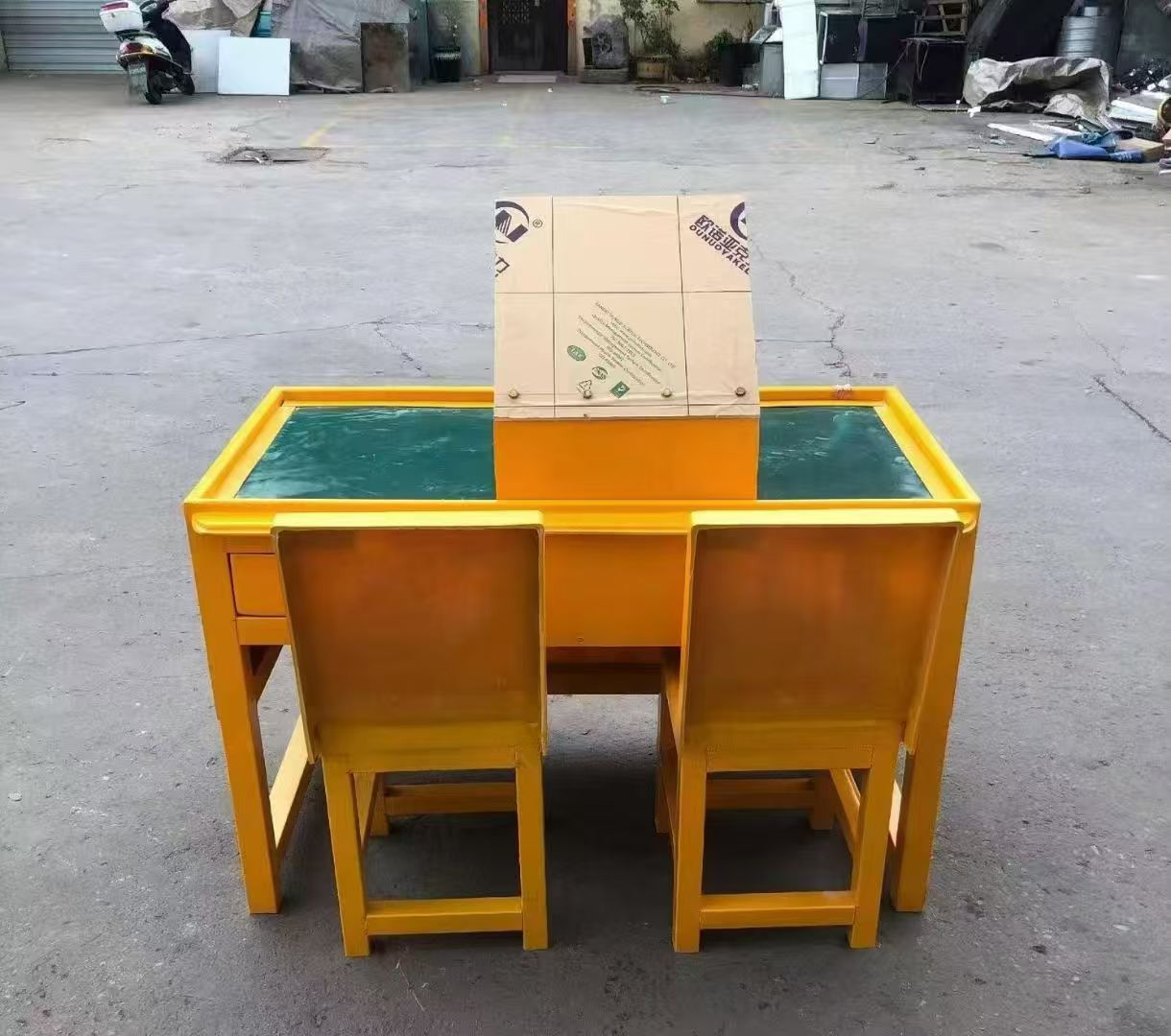 沁源防静电导通桌井下煤矿火工品发放桌：危险品流转的安全守护者